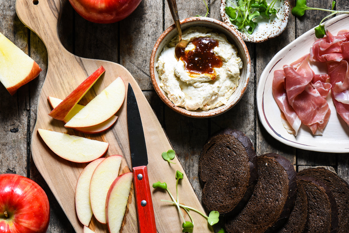 Apple, Prosciutto & Figgy Goat Cheese Tartines